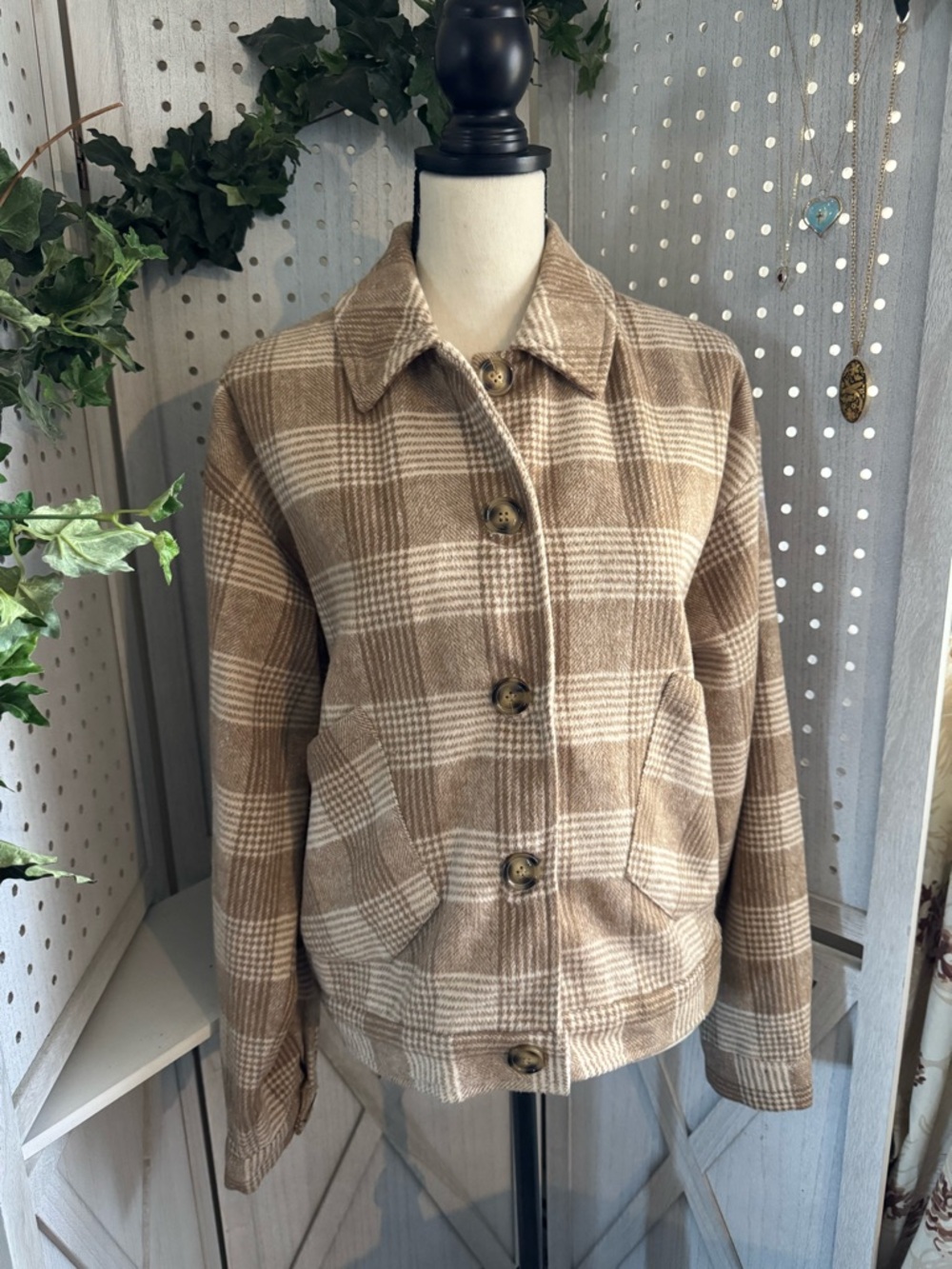 Style Rack Tan Plaid Outerwear Size Small